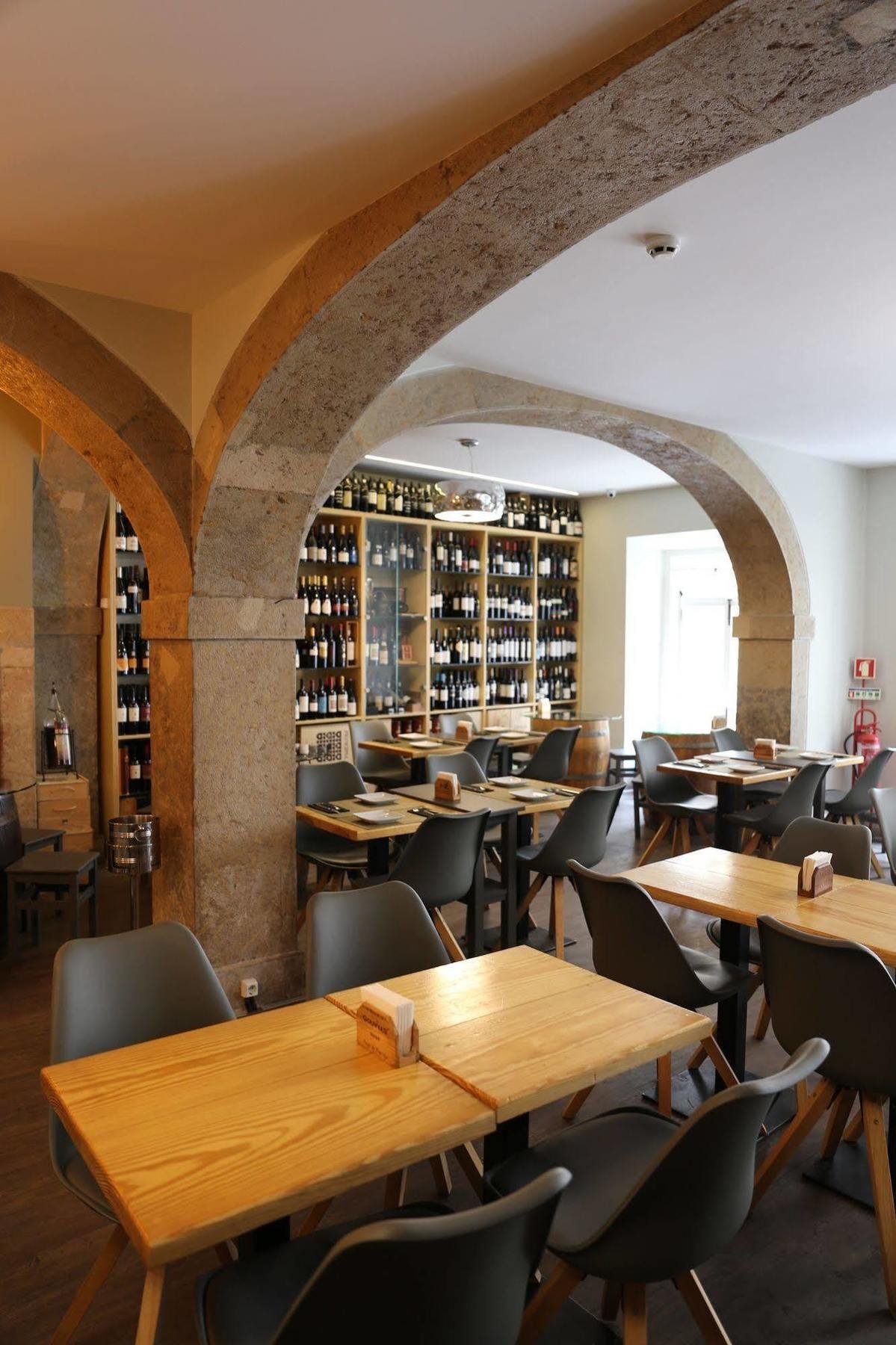 G&B - Hostel And Wines Lisboa Exterior foto